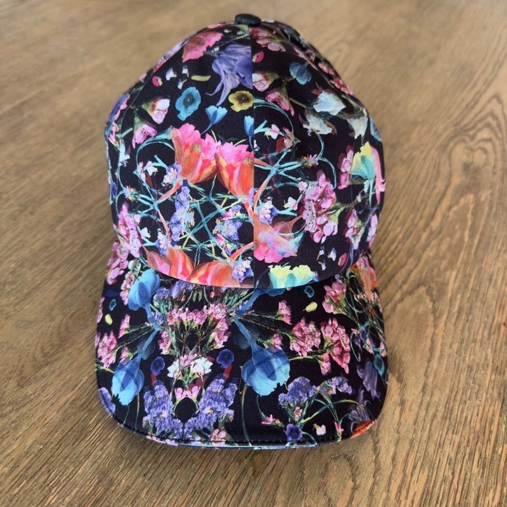 NWOT Lululemon Fast and Free Running Hat-Flowerscope Black Multi-Style# W9EPLS